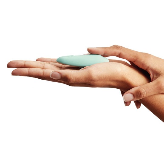 We-vibe - Moxie+ Panty Vibrator Turquoise hand