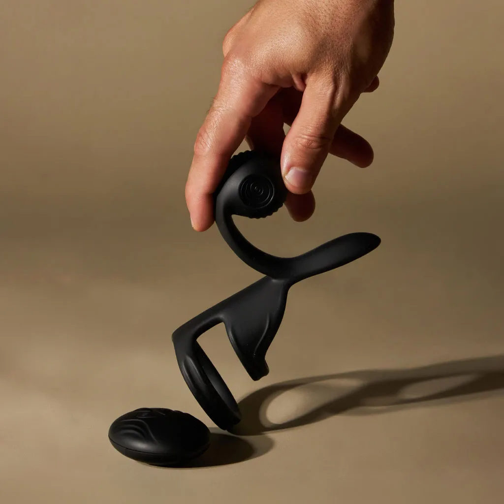 SVibe - Jovi Snail Koppel Cockring met Dubbele Stimulatie hand