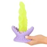 Beasty Cocks - Passion Plant Dildo met LED-verlichting hand