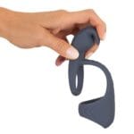 Beau Coeur - Vylor Vibrerende Cockring met Penis Sleeve hand