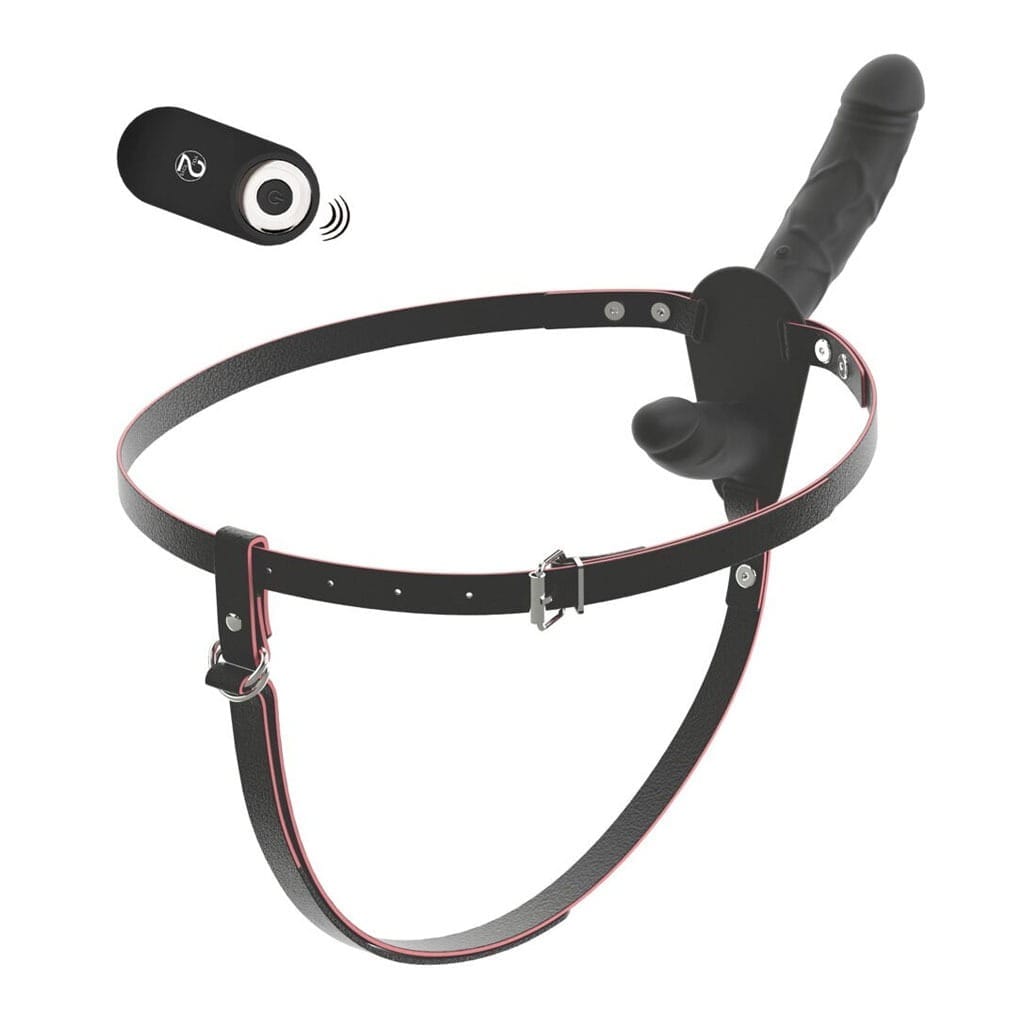 You2Toys - Vibrerende Dubbele Strap-On met Afstandsbediening dragen